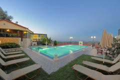Suite of Angels  is part of Vergis Epavlis and is located in Agios Myronas, 14 k Heraklion, Greece Vergis Epavlis-House of Angels Entire rental unit vacation rental 50250316