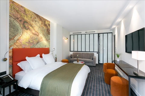 <b>The space</b><br />SUIT ROOM  22 m2 <br /> <br /> <br />You will find all tha Paris, France Suite Deluxe Room in boutique hotel vacation rental 24841125