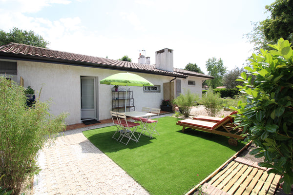 « Gîte Le Jolibois » Labellisé Gîte de France 2 épis,  pour 2 personnes d'une su Saint-Aubin-de-Médoc, France Gîte de charme 