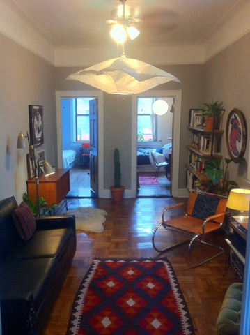Beautiful Williamsburg apartment that could NOT be closer to the Grand stop on t New York, NY Rental unit in Brooklyn · 2 bedrooms · 2 beds · 1 bath Entire rental unit vacation rental 7471859