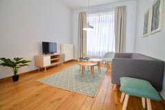 Magnificent 3 BR triplex entirely renovated, bright and spacious located at 2 mi  ★ Grand Place Amazing 3BR Triplex ★ Great Location Entire condo vacation rental 51551353