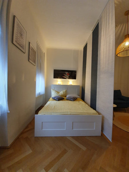 Vienna, Austria Cozy & central apartment near the main train stati Private room in rental unit vacation rental 40574347