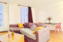 En plein cœur de Paris et du Quartier Latin l'appartement est à quelques pas du  Paris, France Appart Jardin Luxembourg Odéon (70 m2) très calme Entire rental unit vacation rental 22405373