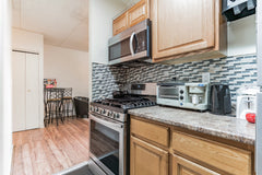 Take it easy at this unique and tranquil getaway.A room with natural daylight wh New York, NY Rental unit in Bronx · ★4.88 · 1 bedroom · 1 bed · 1 shared bath Private room in rental unit vacation rental 793439340837320926
