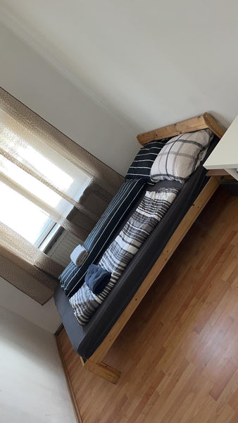 Von dieser zentral gelegenen Unterkunft aus seid ihr in Nullkommanichts an allen  Cozy room next to Westbahnhof, city, metro U6 AKH Private room in rental unit vacation rental 710054555873531035