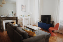 Charmant appartement dans le quartier bourgeois bordelais des Chartrons. Idéalem Bordeaux, France Cosy appartement T1 idéalement placé Entire rental unit vacation rental 43926008