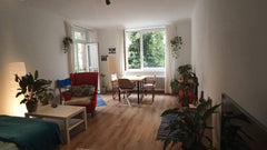 We offer you a beautiful and cozy bedroom with a TV (Smart TV with Netflix, Prim Austria Private room in apartment in Vienna city center Private room in rental unit vacation rental 696956911932065777