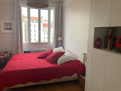 It will be a great pleasure to welcome you in my nice appartement with a beautif Lyon, France Jolie chambre dans le Triangle d'Or Private room in rental unit vacation rental 32348419