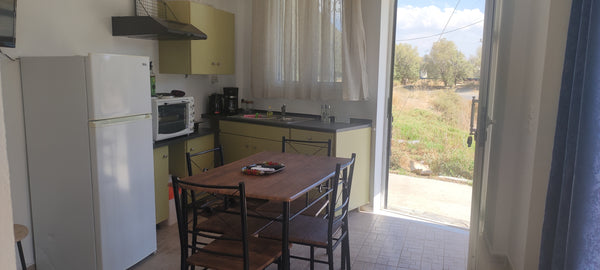 Studio Kataliki “Groundfloor” is a modern-style place with a beautiful sea view,  Kataliki Studios - Groundfloor Entire condo vacation rental 707711674843675961