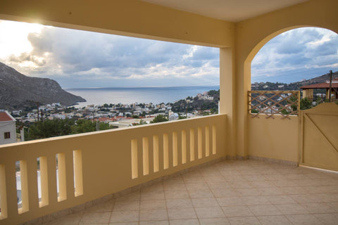 A comfortable low-ceilinged fully equipped studio (48 sm) at the area of Ag. Pan Greece Bright Cozy House Entire rental unit vacation rental 17650190