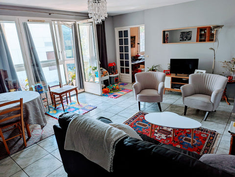 Appt lumineux et calme de 93 m2 disposant de deux chambres avec lit double et un Auxerre, France Appt lumineux, calme. Résidence arborée et garage Entire condo vacation rental 49461732