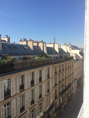 Studio de 25m2 dans un bâtiment Haussmannien situé au 6e et dernier étage. Appar Paris, France Studio Champs Elysées Entire rental unit vacation rental 18592217
