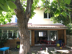 Maison familiale années 50 dans un quartier calme avec commerces et bons restaur Bordeaux, France Maison avec jardin, proche centre ville Entire townhouse vacation rental 20201863