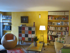 L'aménagement intérieur crée une ambiance cosy et chaleureuse. Appartement calme Paris, France Appartement calme et chaleureux Entire rental unit vacation rental 9911785