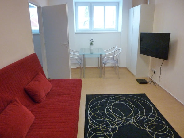 Cute flat in Prague 4 in a calm and safe area with garden and 2 parking spot beh Prague, Czechia Cute flat with parking,calm area Entire rental unit vacation rental 3401932