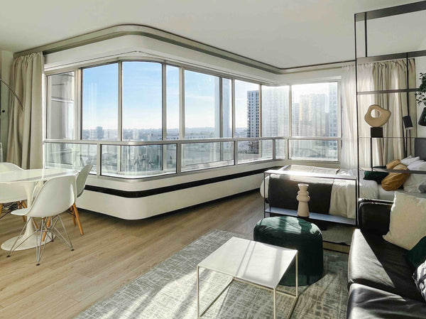 Live in a high rise condo building near the Eiffel Tower and truly enjoy your st Paris, France Studio on a high floor Eiffel Tower Entire rental unit vacation rental 148885