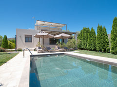Standing alone on a hilltop just outside the small village of Kato Valsamonero,  Stratford-upon-Avon, United Kingdom Villa Xagnado Entire home vacation rental 35272185