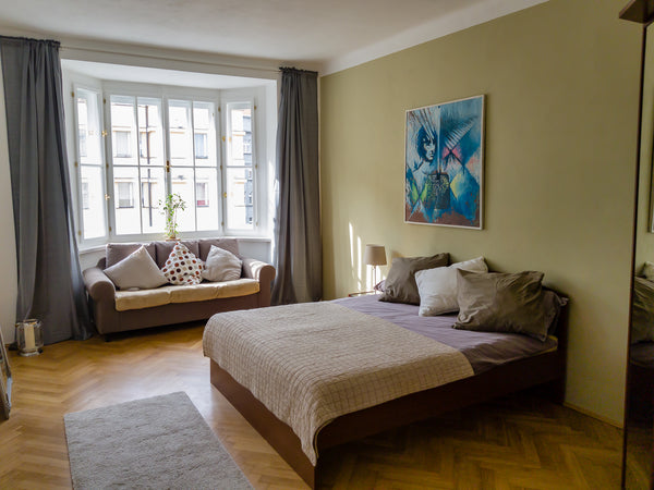 This 3-bedroom apartment has been completely renovated and refurnished in a fres Prague, Czechia New apartment for 2-7 w/balcony - 3 large bedrooms Entire rental unit vacation rental 33570509