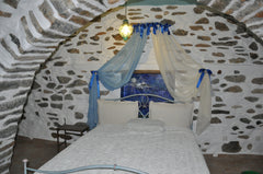 Luxurious, scenic, stone apartment in old manor house, recently renovated, with  Greece Apartment Entire rental unit vacation rental 7411972