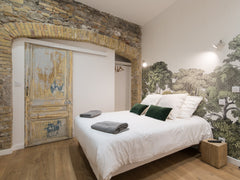 Ideally located in the oldest district of the city, the apartment is surrounded   GuestReady - Charming Lodge Studio in Old Lyon Entire rental unit vacation rental 42423223