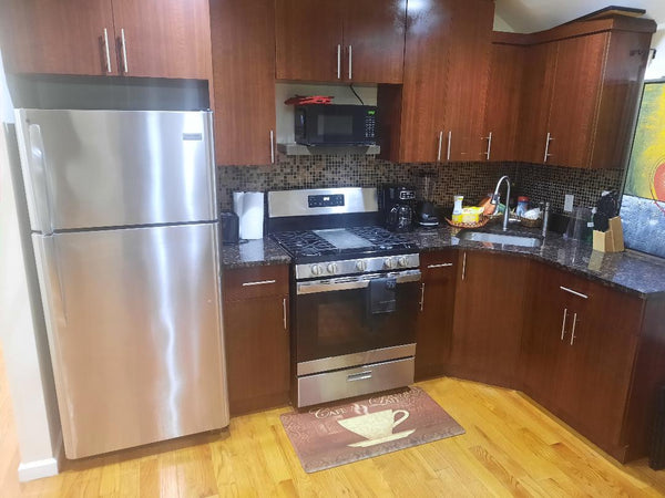 Enjoy this fantastic private spacious oasis in a serene neighborhood.<br />Wheth New York, United States Home in Queens · ★4.90 · 3 bedrooms · 6 beds · 2 baths Entire home vacation rental 865792496837867420