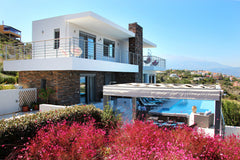 Villa Elizavet is a luxury architect-designed villa built in 2015 with private i Manchester, United Kingdom Villa Elizavet: Luxury Individually Designed Villa Entire villa vacation rental 11708477