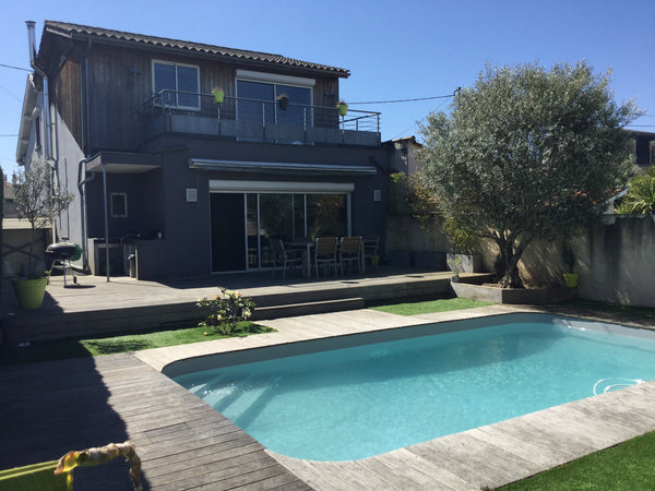 Grande maison de 160m2 : 3 chambres chacune avec salle de bain privative,<br />c Bègles, France Maison 160m2 +piscine près Bordeaux Entire home vacation rental 18317801