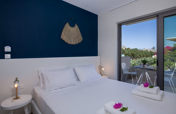 Summary<br />Eleanthi Modern Living with communal pool, located in Galatas, Chan  Eleanthi Modern Living | Special Room Entire rental unit vacation rental 614835849312424917