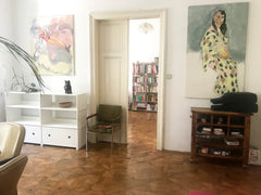 Hello! <br />I am happy to rent out my cosy apartement, when I go travelling.<br Vienna, Austria Cosy, arty and very well-located viennese flat Entire rental unit vacation rental 35600364