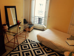 Nous vous proposons une chambre privée, au fond d'un appartement de 145m2 (coloc Paris, France Chambre privée dans grande colocation sympa ! Private room in rental unit vacation rental 10217907