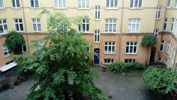 Meget lys og stor 3 værelses lejlighed på hippe Nørrebro. Centralt placeret 2 mi Copenhagen, Denmark Charming Spacious Central 3r Apartment Nørrebro Entire rental unit vacation rental 601207731403466540