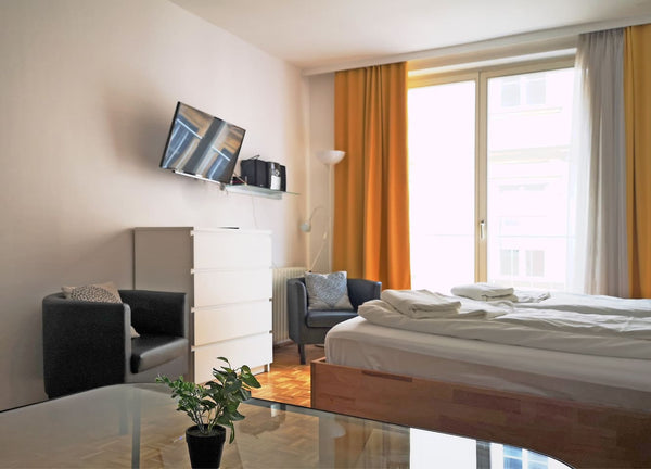 Hello! Welcome to my home in the heart of Vienna with a French balcony. Here you Vienna, Austria Apartment with a French Balcony next to Stephansdom Entire rental unit vacation rental 46355847