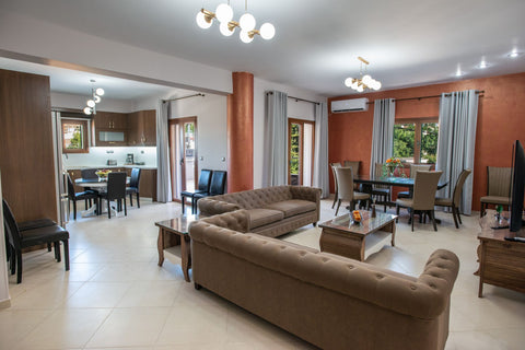 A flat of 190 square meters total offers a comfortable holiday to the couples, f  The four seasons Entire rental unit vacation rental 44415896