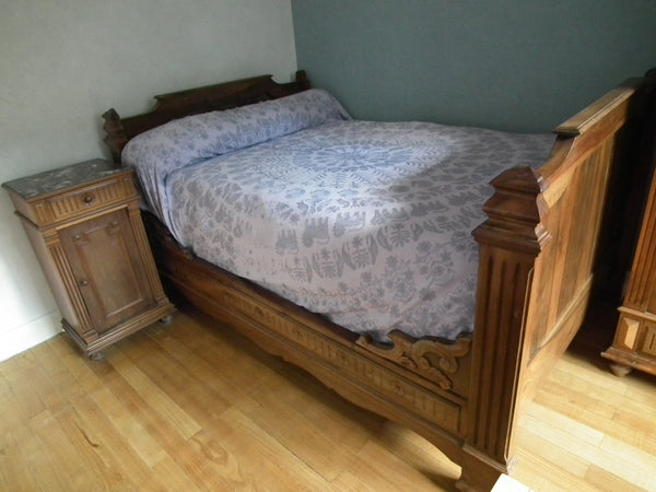 chambre à 5 mn à pied du métro et 10 mn de commerces proche du centre ville<br / Lyon, France Chambre individuelle au coeur de la croix rousse Private room in bed and breakfast vacation rental 50252955