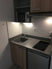 Dans une résidence neuve de haut standing, sécurisée et à 100m du Tram Ligne B " Bordeaux, France BEAU STUDIO 18M2 RDC Entire rental unit vacation rental 35922232