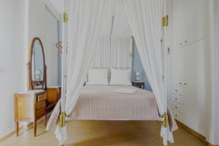 The fully equipped apartments and rooms provide bathroom, a/c, refrigerator, fre  EMILIA -DOUBLE No.6 SECOND FLOOR Private room in bed and breakfast vacation rental 25402640