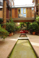Charmant duplex de 40m² situé dans une copropriété très calme.<br /><br />Le log Paris, France Duplexe dans un ancien lavoir à Belleville Entire rental unit vacation rental 23352244