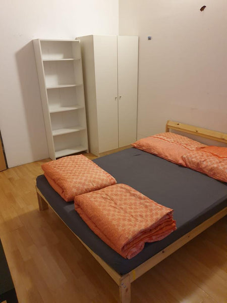 Von dieser zentral gelegenen Unterkunft aus seid ihr in Nullkommanichts an allen  Private room next to downtown & Westbahnhof, metro Private room in rental unit vacation rental 711984302181402758