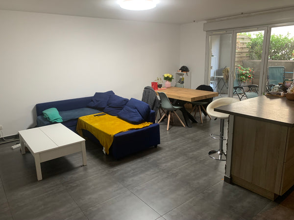 Vous passerez un agréable séjour dans mon appartement de 60m2 et une terrasse de Rennes, France Grand appartement avec une grande terrasse Entire rental unit vacation rental 53130898