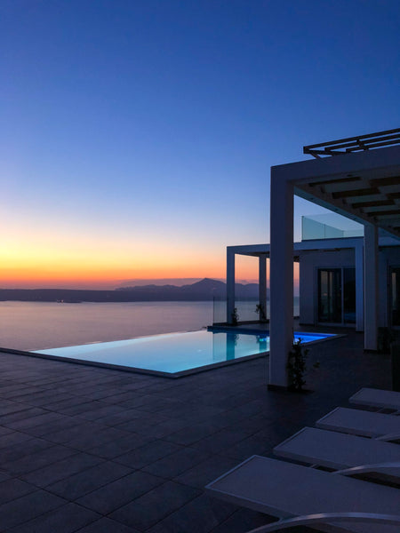 La vue sur la baie de Souda-Chania a 180 degrés est époustouflante, la piscine a Greece Villa Cassandra Entire villa vacation rental 27026903