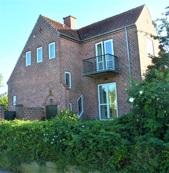 Murermestervilla i København ideelt placeret til at udforske byen, kun 200 meter Copenhagen, Denmark Centralt beliggende Villa ved Strand og Metro Entire villa vacation rental 35313872