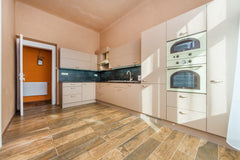 Rent an exclusive apartment with a garage in the center of Prague.Layout 3 + 1 / Hlavní město Praha, Czechia Centrum Legerova Apartments Entire rental unit vacation rental 33671241