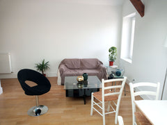 Bonjour à tous,<br />Je vous propose une chambre meublée de 12 m2 env. avec lit  Lyon, France Chambre dans appart' lumineux au pied du métro Private room in rental unit vacation rental 32653488