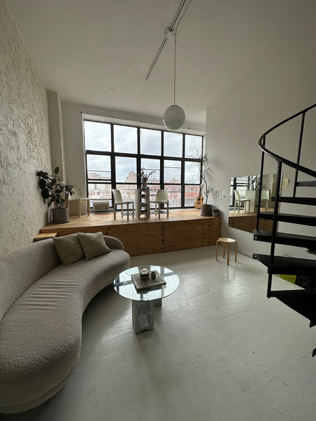 Spacious designer architect’s loft apartment in the heart of East Williamsburg,  New York, NY Loft in Brooklyn · 1 bedroom · 1 bed · 1 bath Entire loft vacation rental 759443741990615876