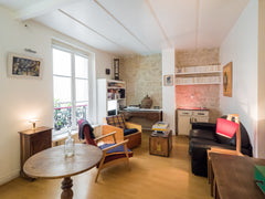 This charming fully furnished (50 sqm 560/sq) apartment is located in the heart  Paris, France Charming heart of paris Entire rental unit vacation rental 21419