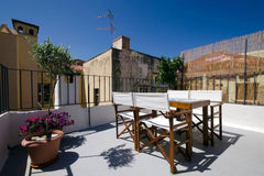 Casa Topane, the modern renovated apartment, based in the historic Old Town of C Chania, Greece Casa Topane, Historical Town, 5' to Sandy Beach! Entire home vacation rental 567760069399018571