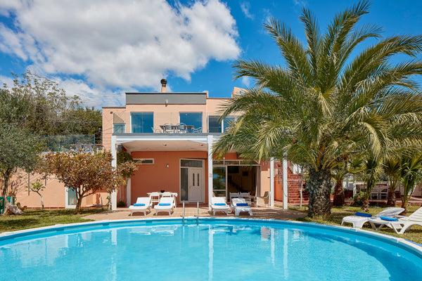 <b>Other things to note</b><br />Nearby Marathi area is quite simply breath taki Chania, Greece Seafront Villa Longobardi 4 Bedrooms Entire villa vacation rental 44728309