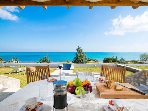 Beautiful, spacious and ideal for the summer vacation, this luxury villa is perf Cambridge, United Kingdom Luxury Greek Villa & Private Beach Entire home vacation rental 12332866