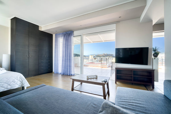 Welcome home. <br />New apartment on 7th floor, decorated minimal with passion a Greece ACROPOLIS VIEW, SUNNY APT, FEW STEPS TO THE METRO! Entire rental unit vacation rental 35379830