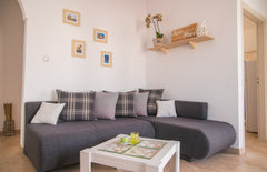 A very nice place close to the most popular black sand beach of Santorini<br />< Greece Alto Mare Villa Entire home vacation rental 6212607